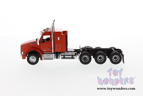 Diecast Masters - Kenworth&reg; T880 SBFA 40" Sleeper Tridem Tractor (1/50 scale diecast model car, Speed Orange) 71057