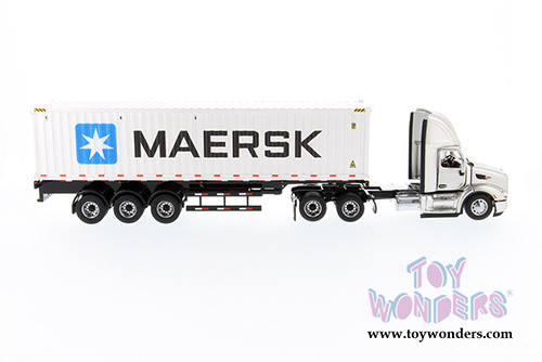 Diecast Masters - Peterbilt&reg; 579 UltraLoft Day Cab SBFA Truck Tractor with 40' Skeleton Trailer and MAERSK Sea Container (1/50 scale diecast model car, Silver/White) 71069
