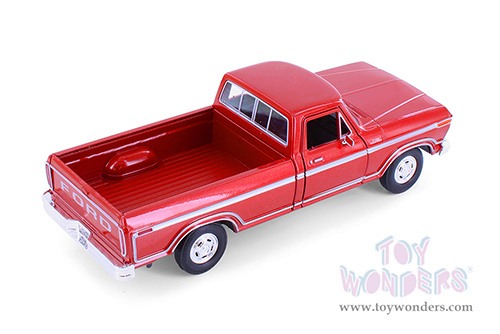 Showcasts® Collectibles - Ford F-150 Custom Pickup (1979, 1/24 scale diecast model car, Red) 71346R MAP: $22.99