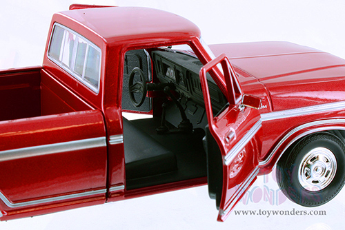 Showcasts® Collectibles - Ford F-150 Custom Pickup (1979, 1/24 scale diecast model car, Red) 71346R MAP: $22.99