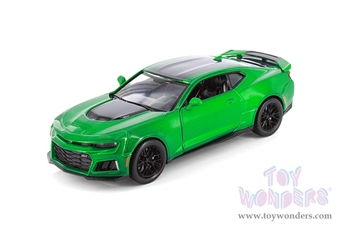 Showcasts® Collectibles - Chevrolet® Camaro® ZL1™ (2017, 1/24 scale diecast model car, Asstd.) 71351D MAP: $19.99