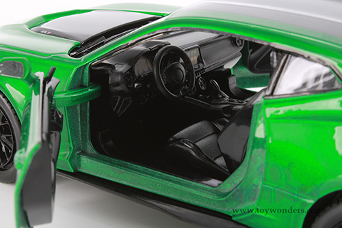 Showcasts® Collectibles - Chevrolet® Camaro® ZL1™ (2017, 1/24 scale diecast model car, Asstd.) 71351D MAP: $19.99