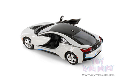 Showcasts® Collectibles - BMW i8 Coupe (2018, 1/24 scale diecast model car, Asstd.) 71359D MAP: $19.99
