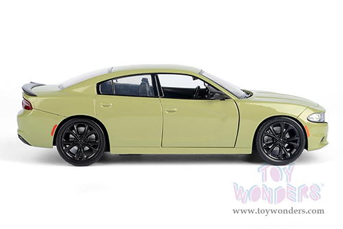 Showcasts® Collectibles - Dodge Charger SXT Hardtop (2023, 1/24 scale diecast model car, Green) 71387GN MAP: $22.99