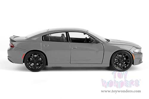 Showcasts® Collectibles - Dodge Charger SXT Hardtop (2023, 1/24 scale diecast model car, Gray) 71387GY MAP: $22.99