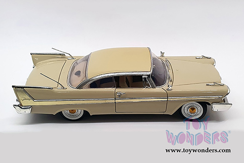 Motormax Timeless Legends - Plymouth Fury Hard Top (1958, 1/18 scale diecast model car, Yellow) 73115AC/YL