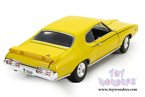 Motormax - Pontiac GTO Judge (1969, 1/18 scale diecast model car, Yellow) 73133AC/YL