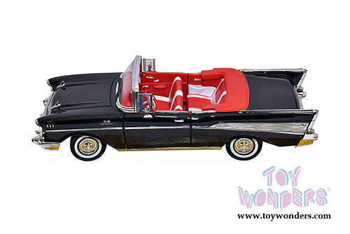 Motormax Timeless Classics - Chevy&reg; Bel Air&reg; Convertible (1957, 1/18 scale diecast model car, Black) 73175TC/BK
