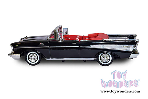 Motormax Timeless Classics - Chevy&reg; Bel Air&reg; Convertible (1957, 1/18 scale diecast model car, Black) 73175TC/BK