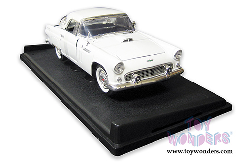Motormax Timeless Classics - Ford Thunderbird Convertible w/ Removable Bonnet (1956, 1/18 scale diecast model car, White) 73176TC/W