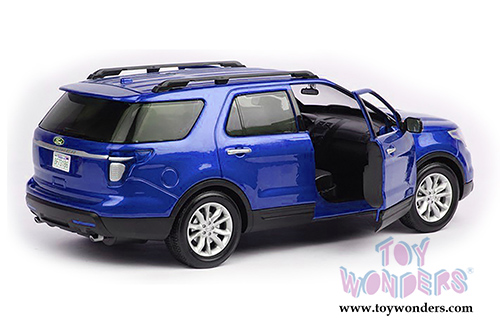 Motormax - Ford Explorer XLT SUV (2015, 1/18 scale diecast model car, Blue) 73186BU