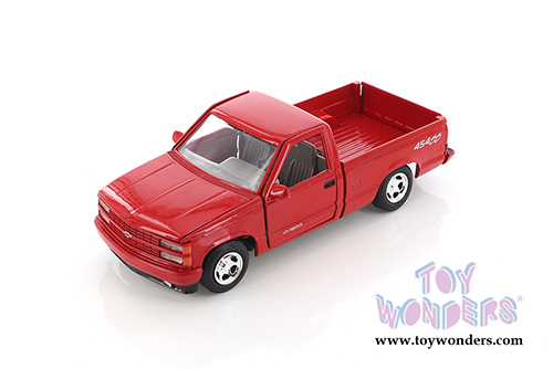 Showcasts Collectibles - Chevrolet&reg; 454 SS Pickup Truck (1992, 1/24 scale die cast model car, Red) 73203R/16D