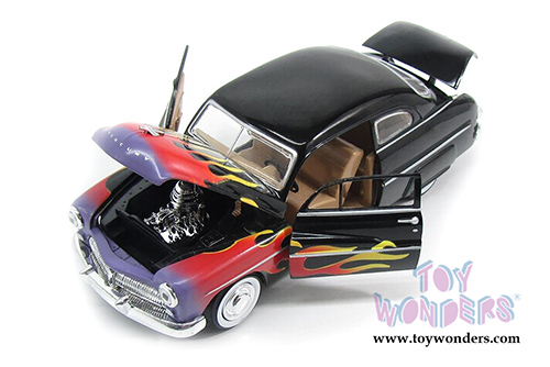 Showcasts Collectibles - Mercury Coupe (1949, 1/24 scale diecast model car, Black/Flames) 73225AC/BKF