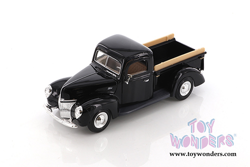 Showcasts Collectibles - Ford Pickup (1940, 1/24 scale diecast model car, Asstd.) 73234/16D