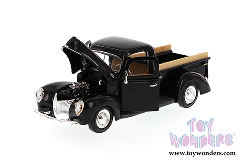Showcasts Collectibles - Ford Pickup Truck (1940, 1/24 scale diecast model car, Black) 73234AC/BK