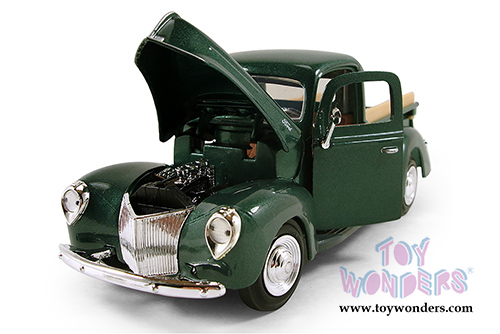 Showcasts Collectibles - Ford Pickup Truck (1940, 1/24 scale diecast model car, Green) 73234AC/GN