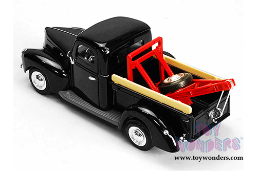 Showcasts Collectibles - Ford Pickup Tow Truck (1940, 1/24 scale diecast model car, Black) 73234T/BK
