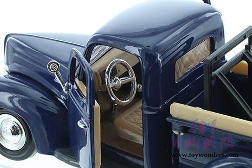 Showcasts Collectibles - Ford Tow Truck (1940, 1/24 scale diecast model car, Blue) 73234T/BU