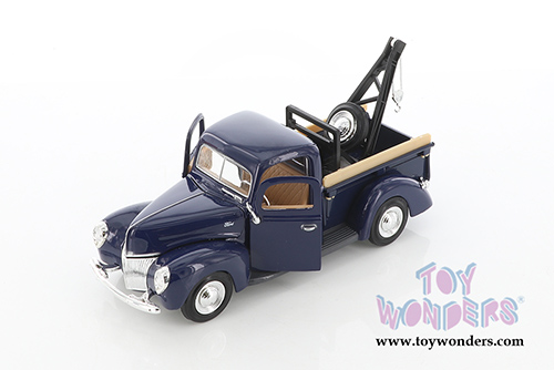 Showcasts Collectibles - Ford Tow Truck (1940, 1/24 scale diecast model car, Asstd.) 73234TD/16D