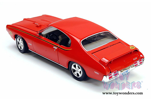 Showcasts Collectibles - Pontiac GTO Hardtop (1969, 1/24 scale diecast model car, Asstd.) 73242/16D