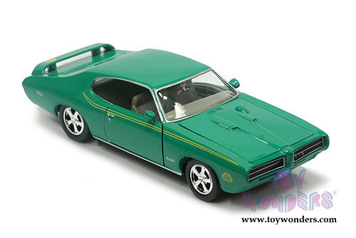 Showcasts Collectibles - Pontiac GTO Judge Hardtop (1969, 1/24 scale diecast model car, Green) 73242AC/GN