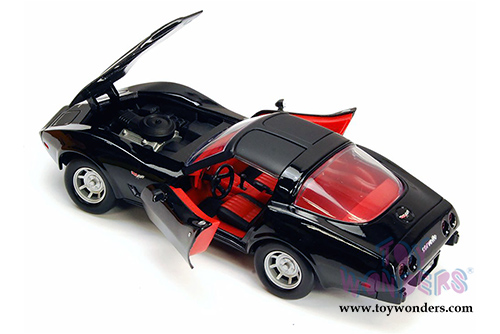 Showcasts Collectibles - Chevy Corvette (1979, 1/24 scale die cast model car, Asstd.) 73244/16D