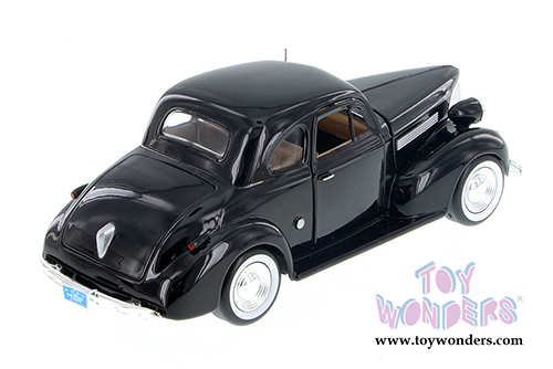 Showcasts Collectibles - Chevy Coupe Hardtop (1939, 1/24 scale die cast model car, Asstd.) 73247/16D