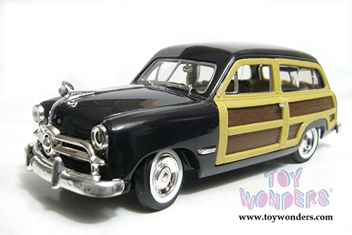 Showcasts Collectibles - Ford  Woody Wagon (1949, 1/24 scale diecast model car, Black) 73260AC/BK