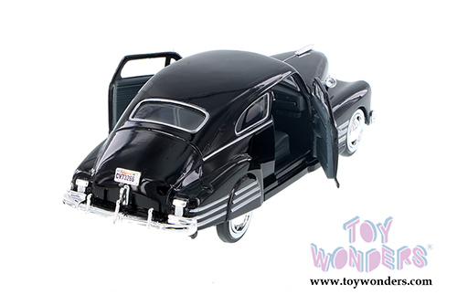 Showcasts Collectibles - Chevy Aerosedan Fleetline Hardtop (1948, 1/24 scale diecast model car, Black) 73266AC/BK