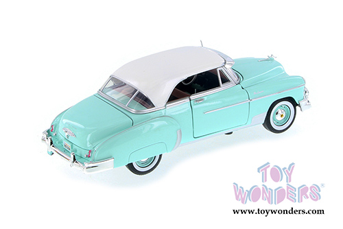 Showcasts Collectibles - Chevrolet Bel Air Hardtop (1950, 1/24 scale diecast model car, Asstd.) 73268/16D