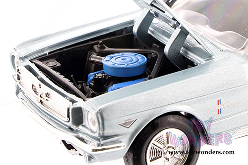 Showcasts Collectibles - Ford Mustang Hardtop (1964 1/2, 1/24 scale diecast model car, Asstd.) 73273/16D