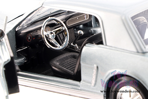 Showcasts Collectibles - Ford Mustang Hardtop (1964 1/2, 1/24 scale diecast model car, Light Blue) 73273AC/BU