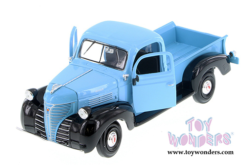 Showcasts Collectibles - Plymouth Truck (1941, 1/24 scale diecast model car, Asstd.) 73278/16D
