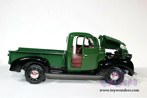 Showcasts® Collectibles - Plymouth Pickup (1941, 1/24 scale diecast model car, Green) 73278AC/GN MAP: $22.99