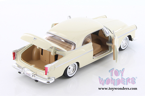 Showcasts Collectibles - Chrysler C300 Hardtop (1955, 1/24 scale diecast model car, Asstd.) 73302/16D