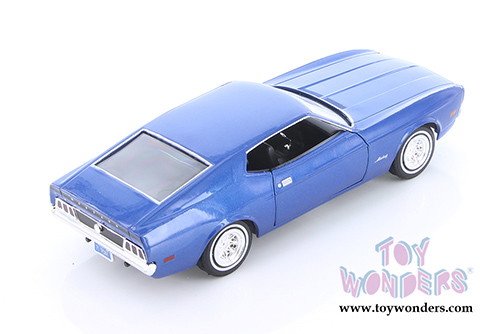 Showcasts Collectibles - Ford Mustang Sportsroof/ Ford Maverick Hardtop (1971, 1974, 1/24 scale diecast model car, Asstd.) 73326/27D