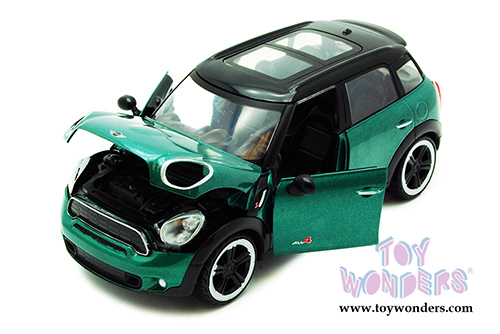 Showcasts Collectibles - Mini Cooper S Countryman Hardtop w/ Sunroof (1/24 scale diecast model car, Asstd.) 73353/16D