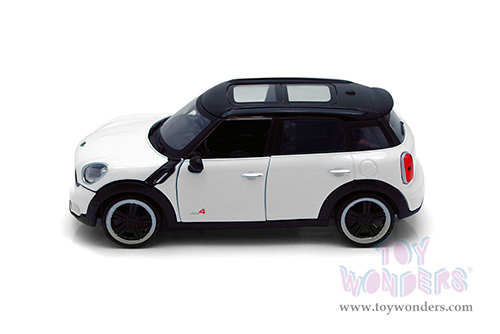 Showcasts®  Collectibles - Mini Cooper S Countryman with Sunroof (1/24 scale diecast model car, White) 73353WT MAP: $22.99