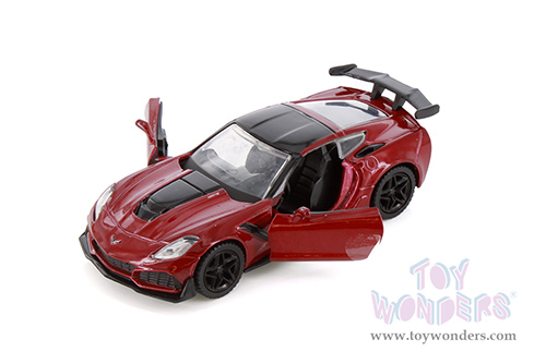 Showcasts® Collectibles - Chevrolet® Corvette® ZR-1 Hardtop  (2019, 4.5" diecast model car, Asstd.) 73678D MAP: $7.99