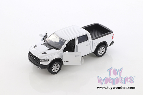 Showcasts Collectibles - Ram 1500 Crew Cab Pickup Truck Assortment (2019, 1/43 scale diecast model car, Asstd.) 73679/2D