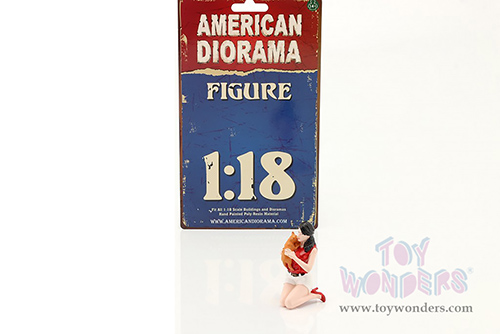 American Diorama Figurine - Girls Night Out - Gigi (1/18  scale, Red/White) 76304