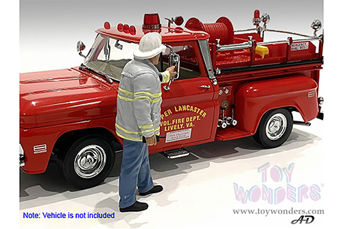American Diorama Figurine - Firefighters | Fire Captain (1/24 scale, Light Gray/Blue) 76418