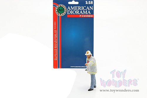 American Diorama Figurine - Firefighters | Fire Captain (1/18 scale, Light Gray/Blue) 76318