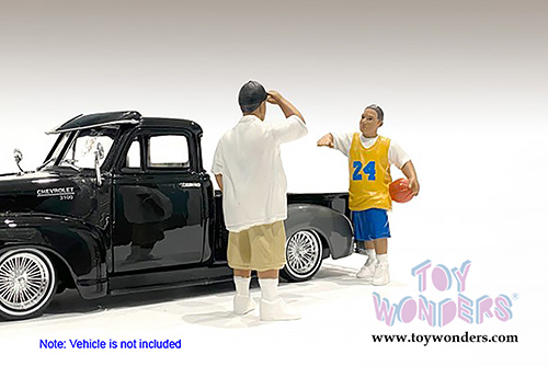 American Diorama Figurine - Lowriderz Figure II (1/24 scale, Beige/White) 76374