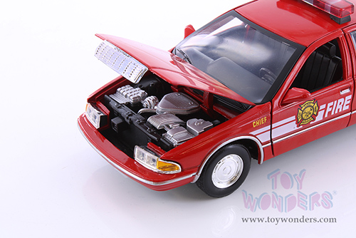 Motormax - Chevrolet&reg; Caprice&trade; Fire Chief (1993, 1/24 scale diecast model car, Red) 76440D