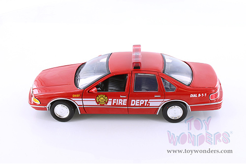 Motormax - Chevrolet&reg; Caprice&trade; Fire Chief (1993, 1/24 scale diecast model car, Red) 76440D