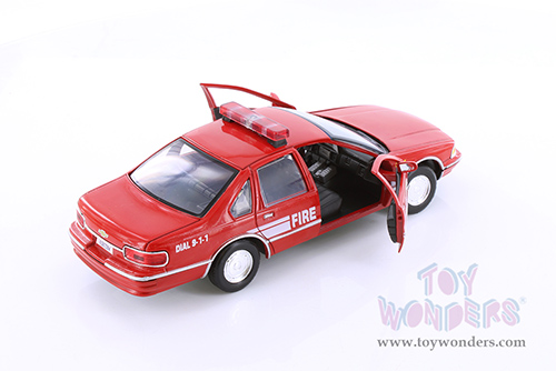 Motormax - Chevrolet&reg; Caprice&trade; Fire Chief (1993, 1/24 scale diecast model car, Red) 76440D