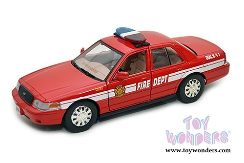 Motormax - Ford Crown Victoria Fire Chief (2007, 1/24 scale diecast model car, Red) 76458