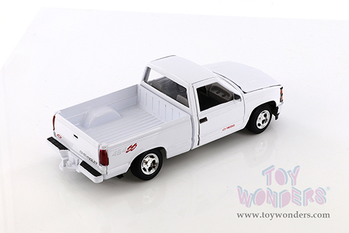 Showcasts® Collectibles - Chevrolet® 454 SS Pickup Truck (1992, 1/24 scale die cast model car, Asstd.) 77203D MAP: $16.99