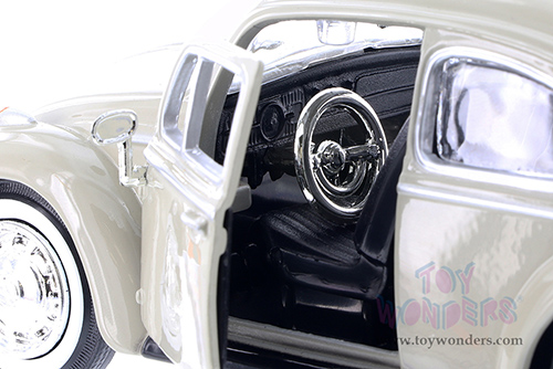 Showcasts® Collectibles - Volkswagen Beetle Hardtop (1966, 1/24 scale diecast model car, Beige) 77223BE MAP: $22.99
